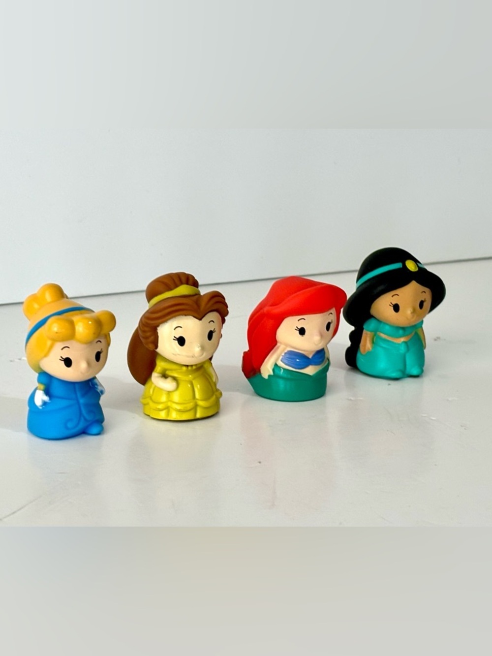 Disney Princess Finger Puppets - 4 PCs lot set - Picture 2 of 6